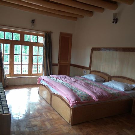 Gangs-Shun Homestay Leh Buitenkant foto