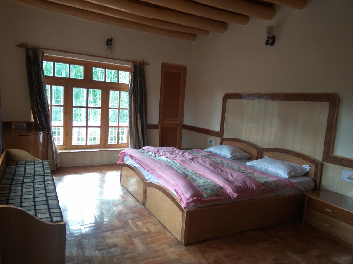 Gangs-Shun Homestay Leh Buitenkant foto